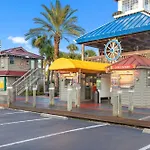 Treasure Tides-3Br Beachfront Corner Unit Sleeps 8 With Stunning Gulf Views!