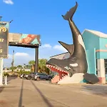 Treasure Tides-3Br Beachfront Corner Unit Sleeps 8 With Stunning Gulf Views!
