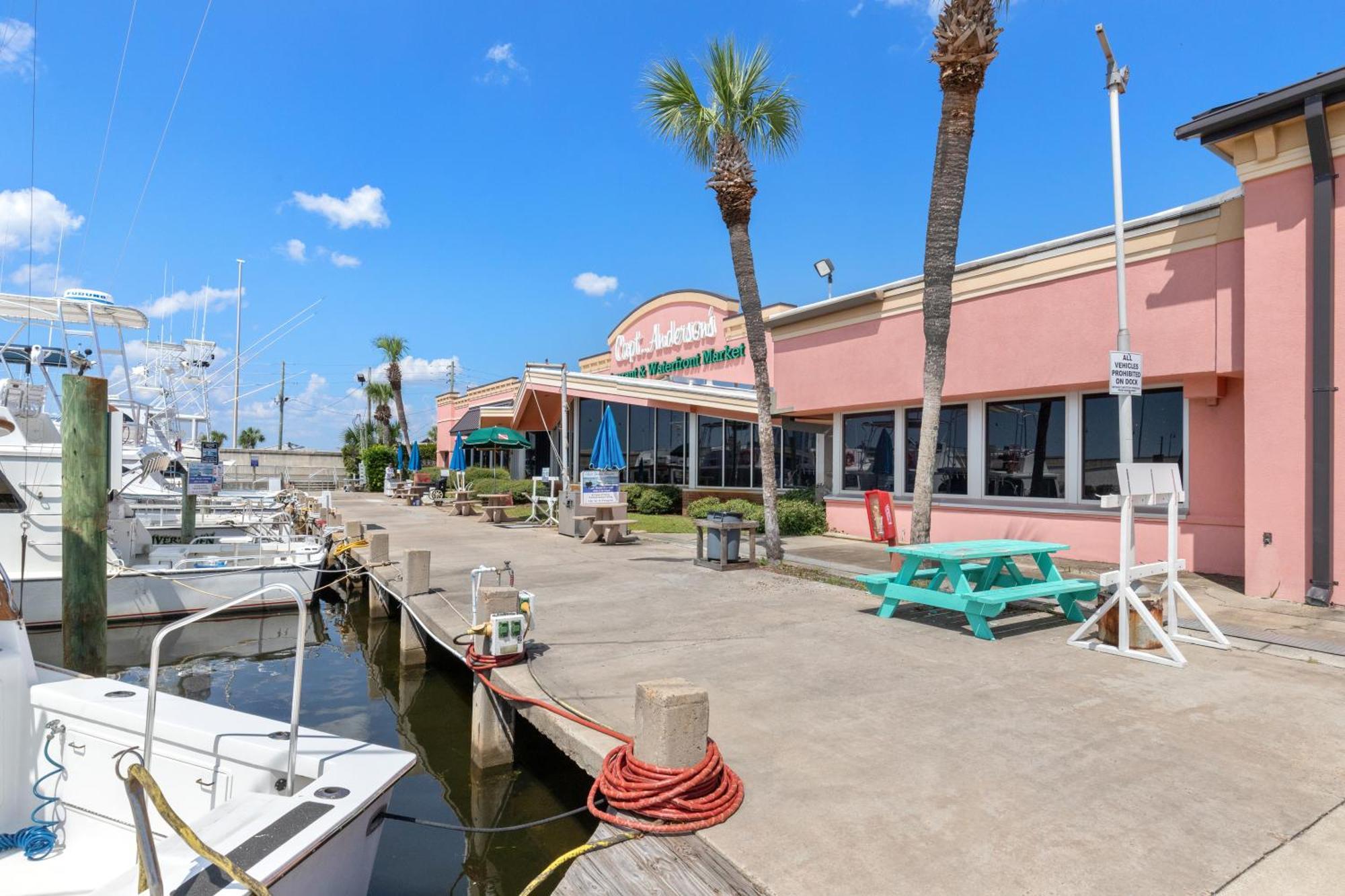Treasure Tides-3br Beachfront Corner Unit Sleeps 8 With Stunning Gulf Views!