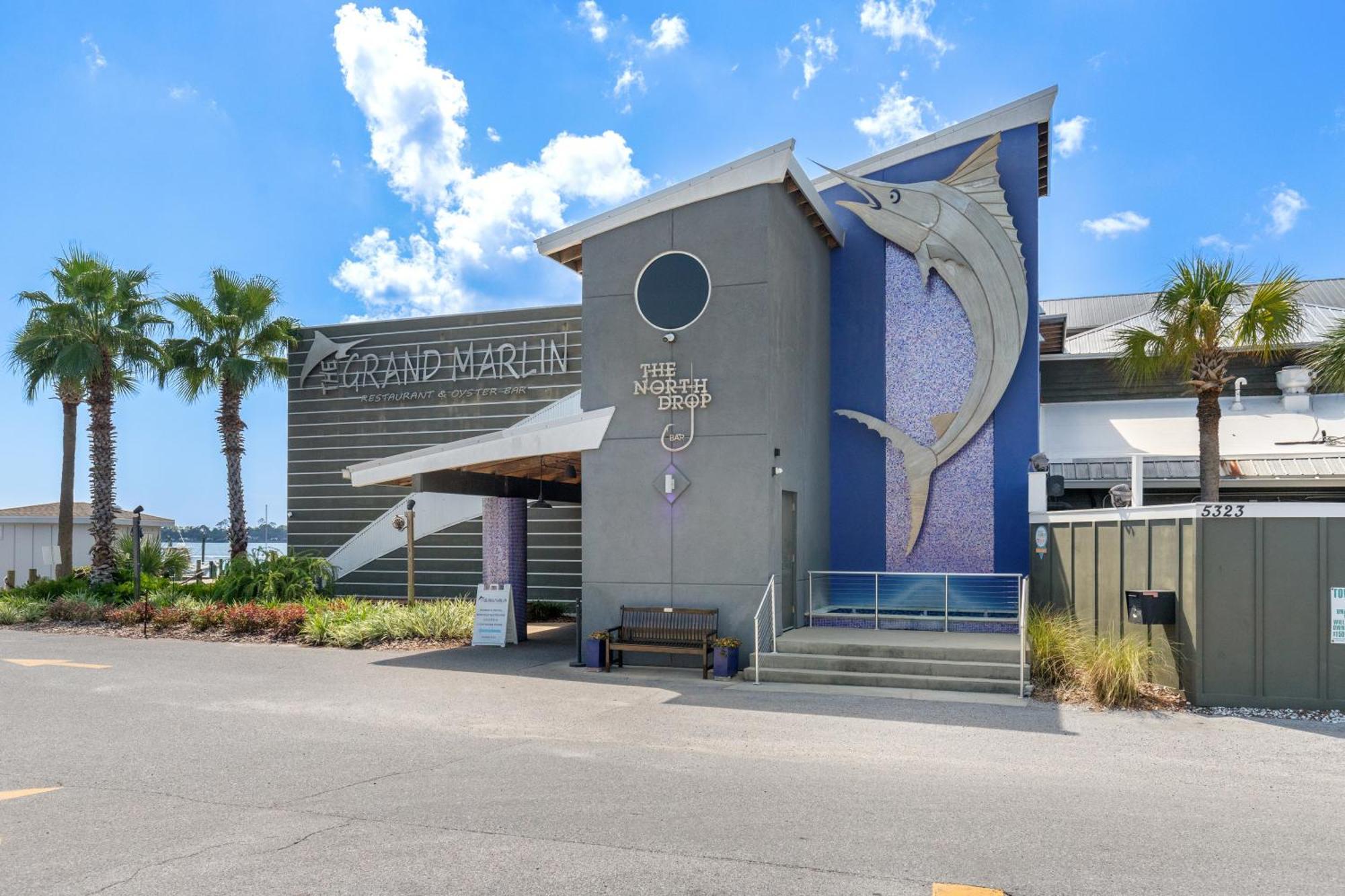 Treasure Tides-3br Beachfront Corner Unit Sleeps 8 With Stunning Gulf Views! *