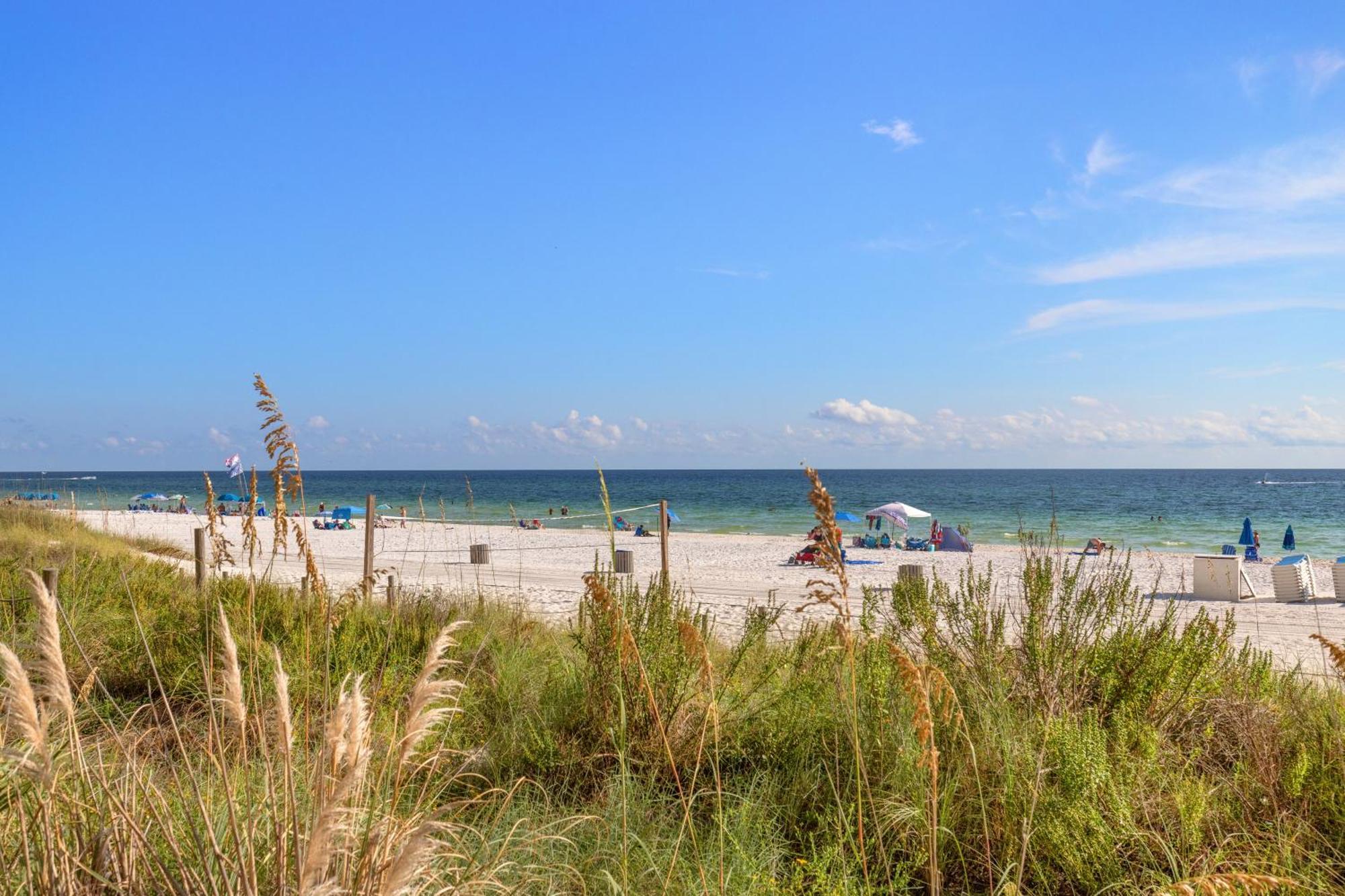 Treasure Tides-3br Beachfront Corner Unit Sleeps 8 With Stunning Gulf Views!