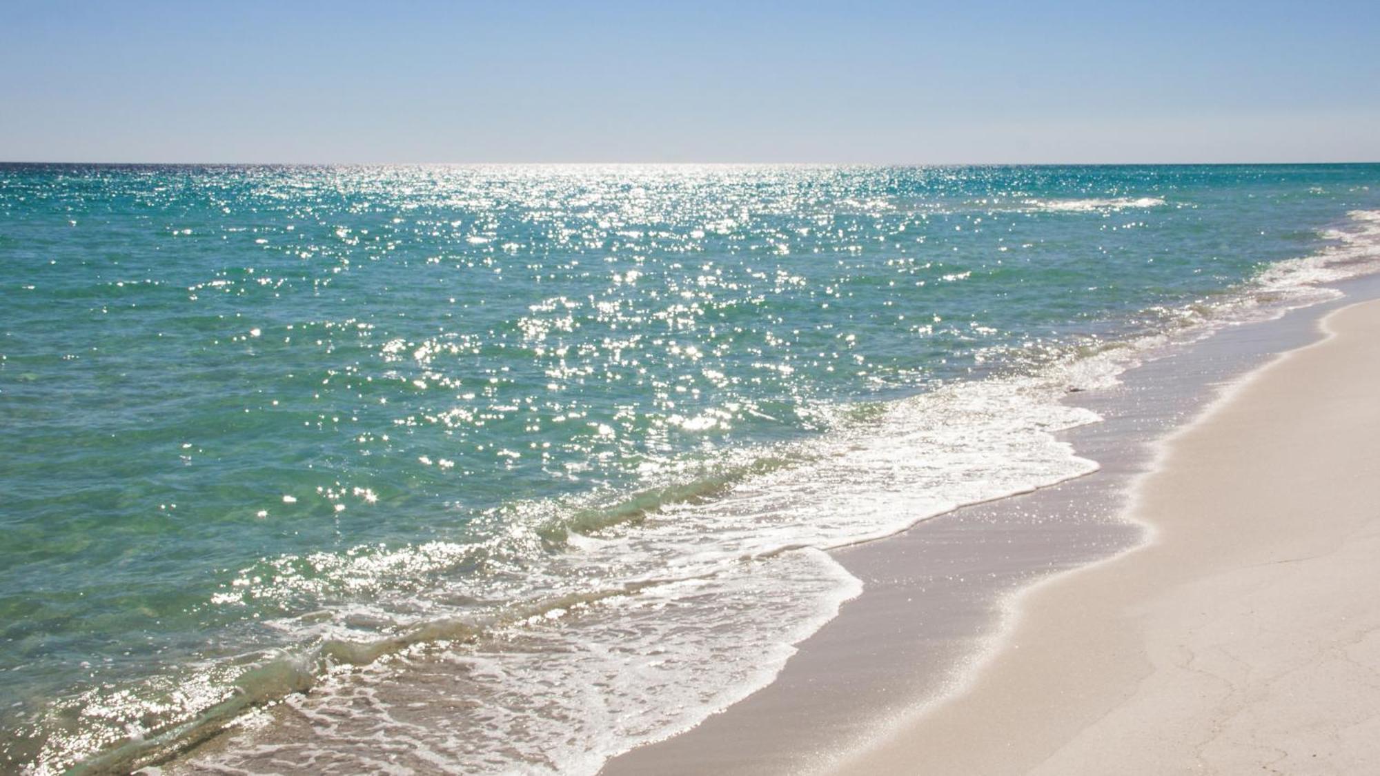 Treasure Tides-3br Beachfront Corner Unit Sleeps 8 With Stunning Gulf Views! *