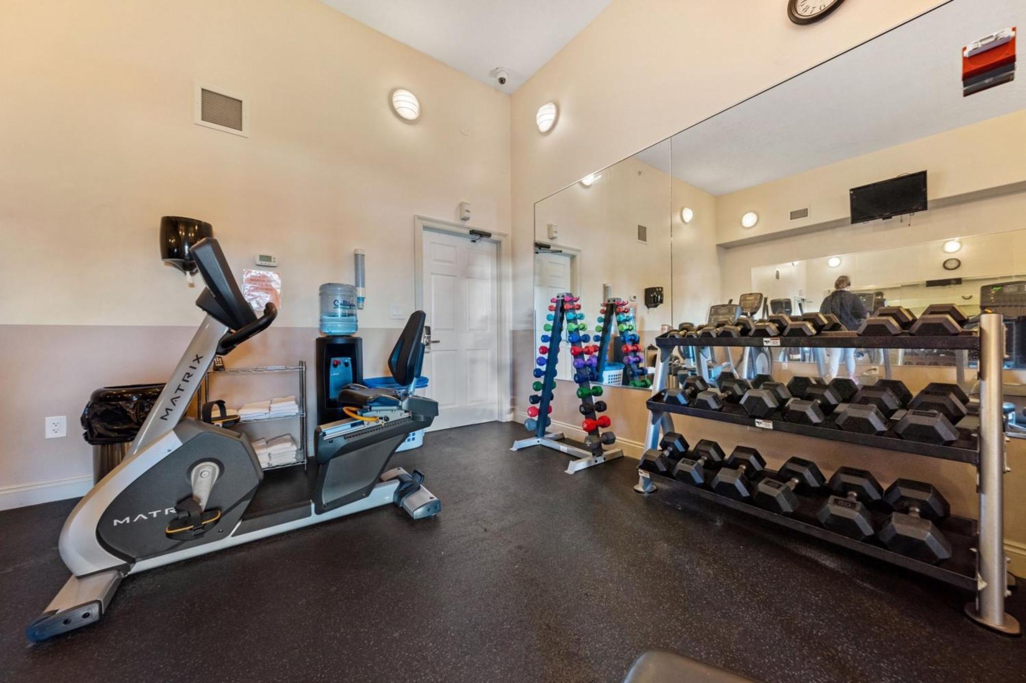Treasure Tides-3br Beachfront Corner Unit Sleeps 8 With Stunning Gulf Views! Panama City Beach
