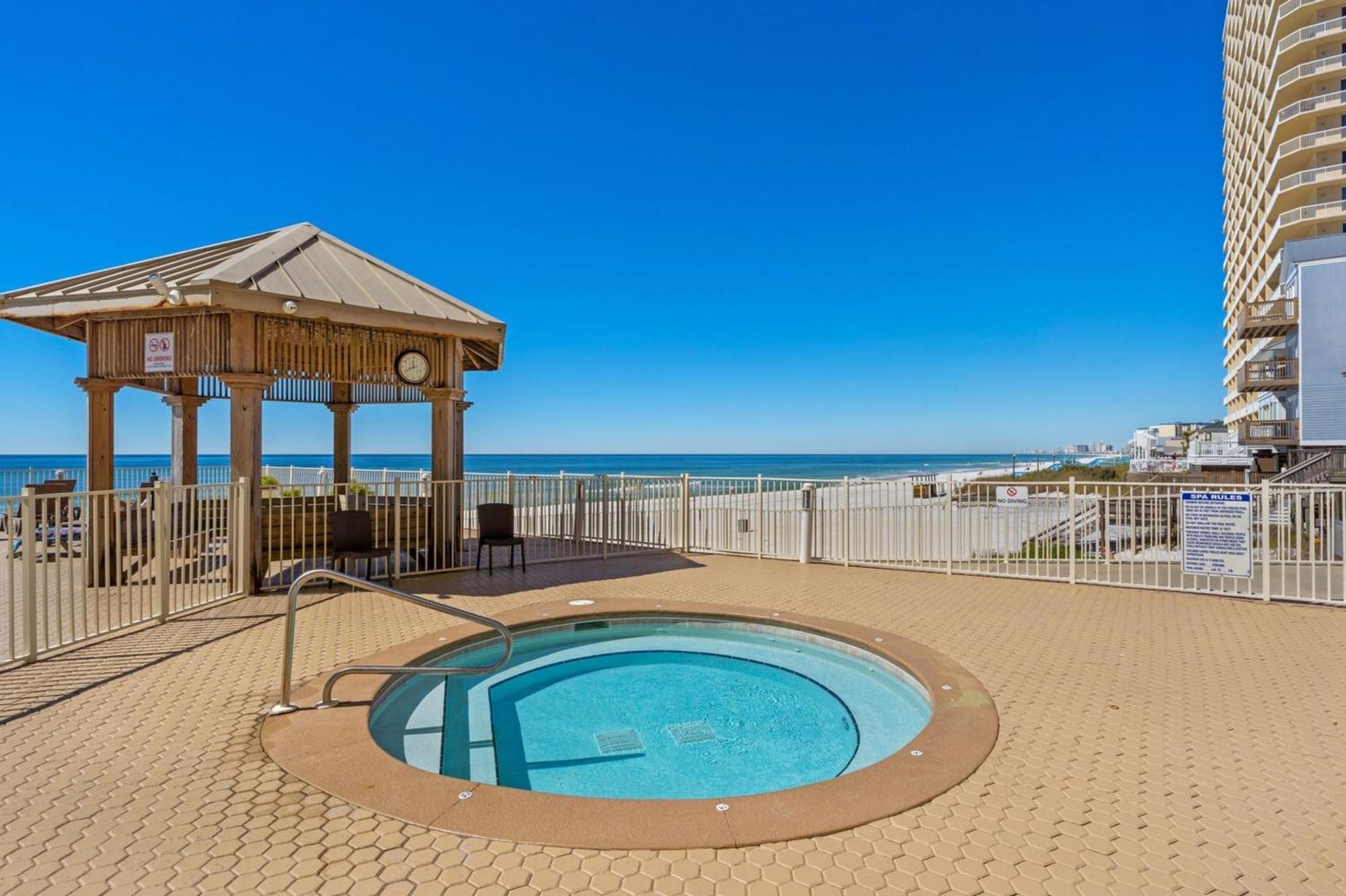 Holiday home Treasure Tides-3br Beachfront Corner Unit Sleeps 8 With Stunning Gulf Views! Panama City Beach
