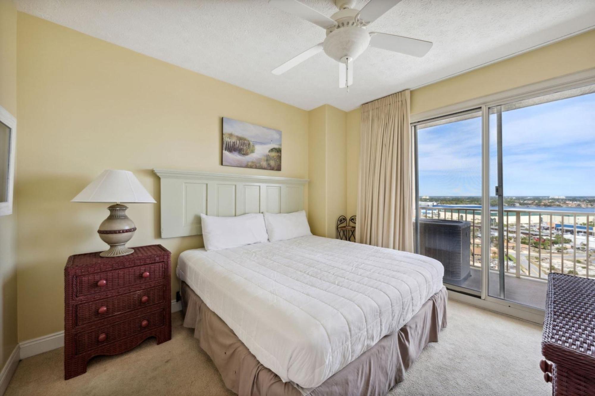 Treasure Tides-3br Beachfront Corner Unit Sleeps 8 With Stunning Gulf Views!