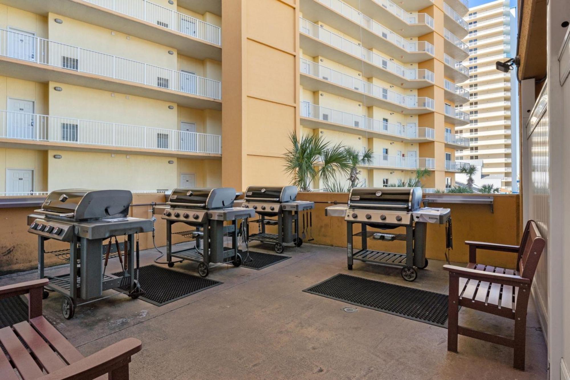Holiday home Treasure Tides-3br Beachfront Corner Unit Sleeps 8 With Stunning Gulf Views! Panama City Beach
