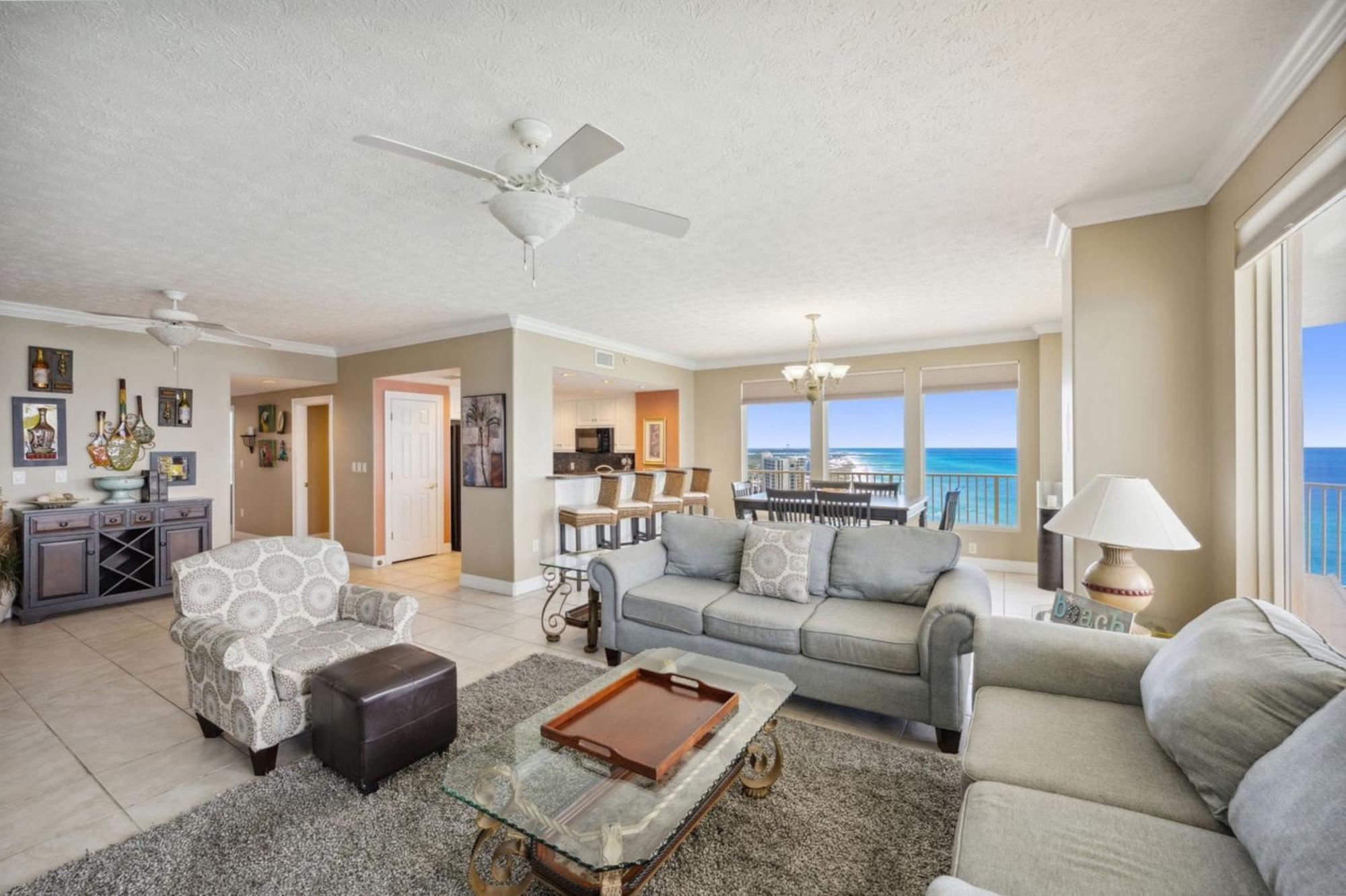 Holiday home Treasure Tides-3br Beachfront Corner Unit Sleeps 8 With Stunning Gulf Views! Panama City Beach