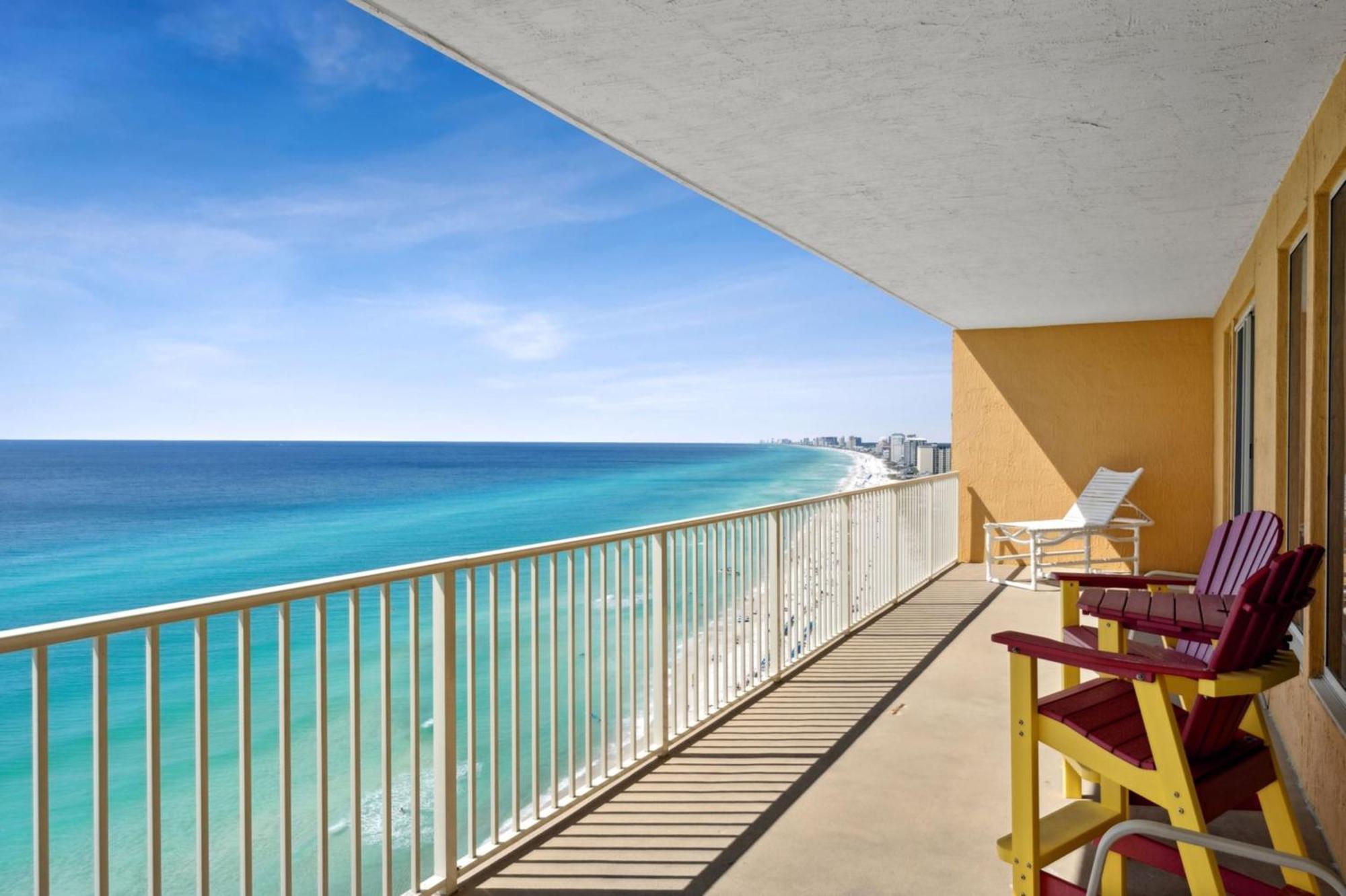 Treasure Tides-3br Beachfront Corner Unit Sleeps 8 With Stunning Gulf Views!