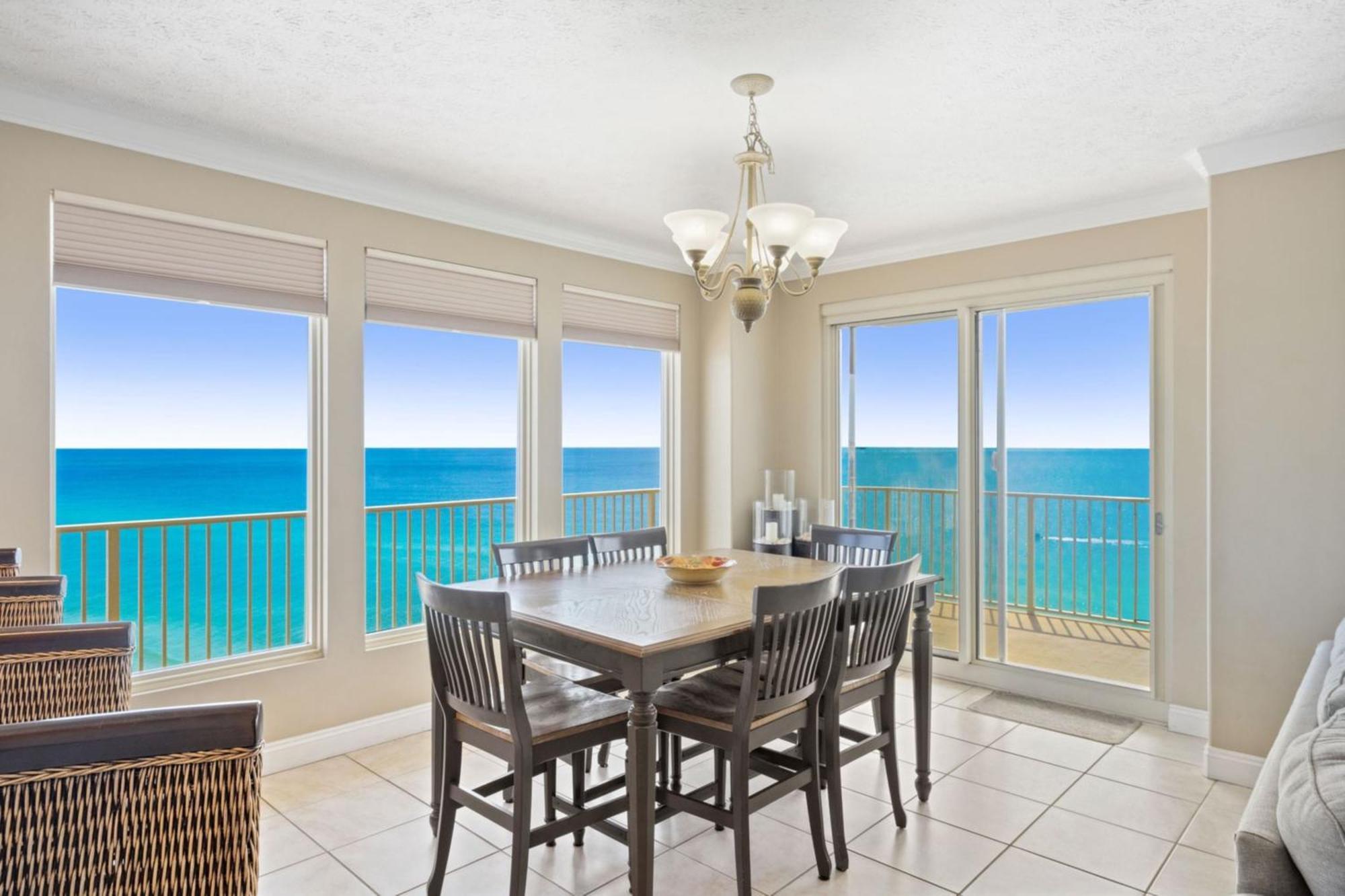 Treasure Tides-3br Beachfront Corner Unit Sleeps 8 With Stunning Gulf Views! Panama City Beach